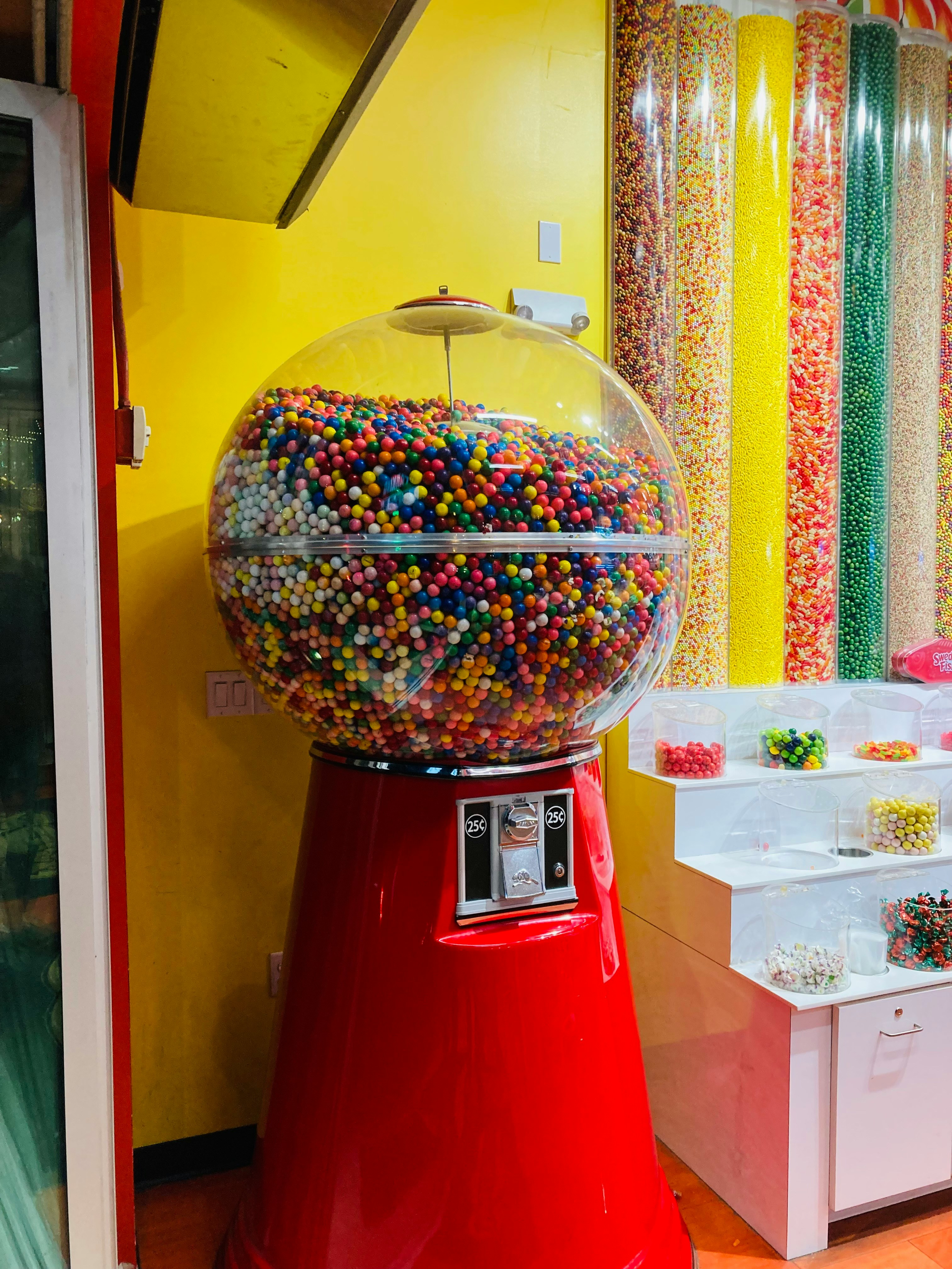 Gumball machine